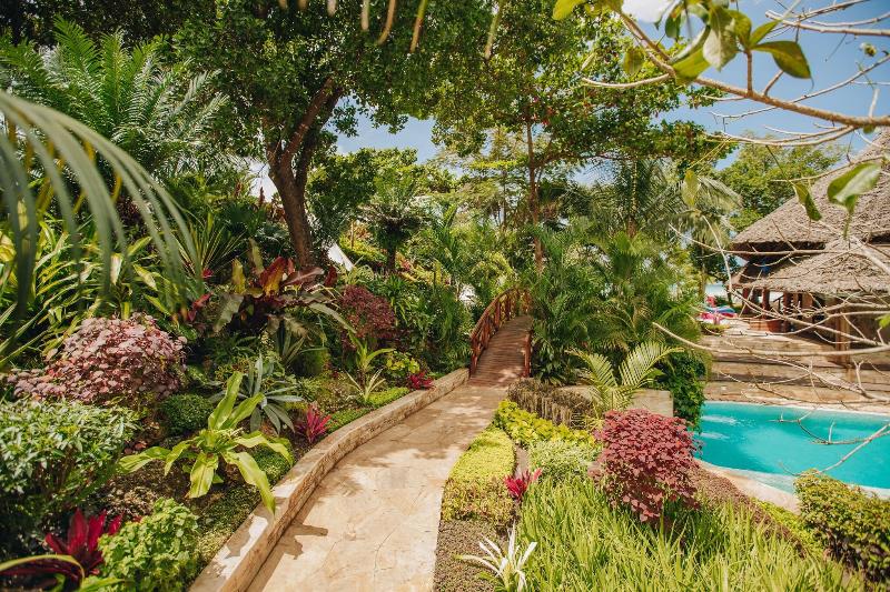 بنجلو ديلوكس, Tulia Zanzibar Unique Beach Resort