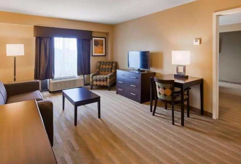 スイート, Best Western Plus Thornburg Inn & Suites
