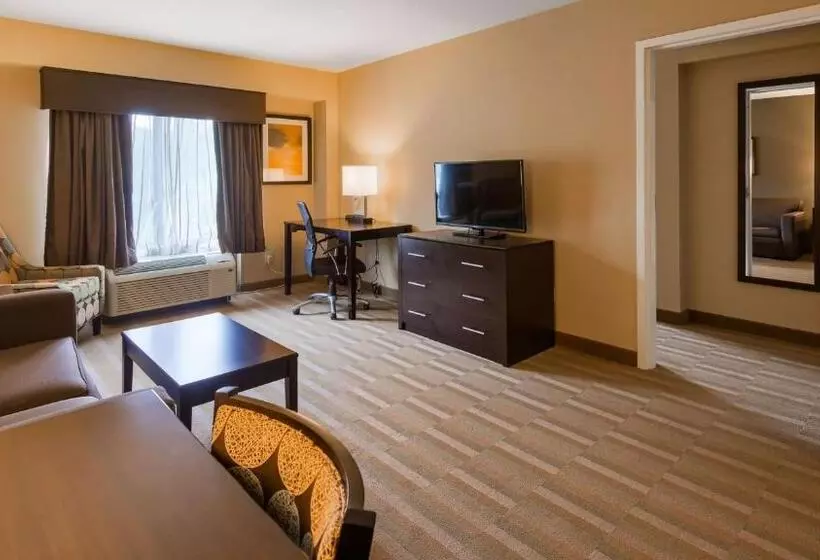 スイート, Best Western Plus Thornburg Inn & Suites