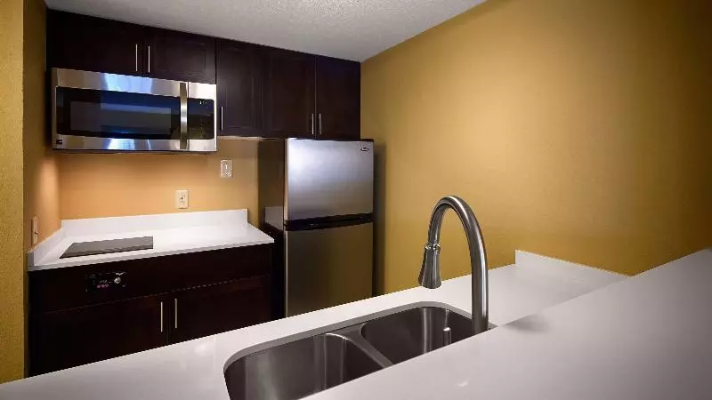 キングサイズベッドのスイートルーム, Best Western Plus Thornburg Inn & Suites