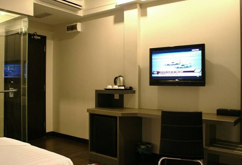 חדר דלוקס, De