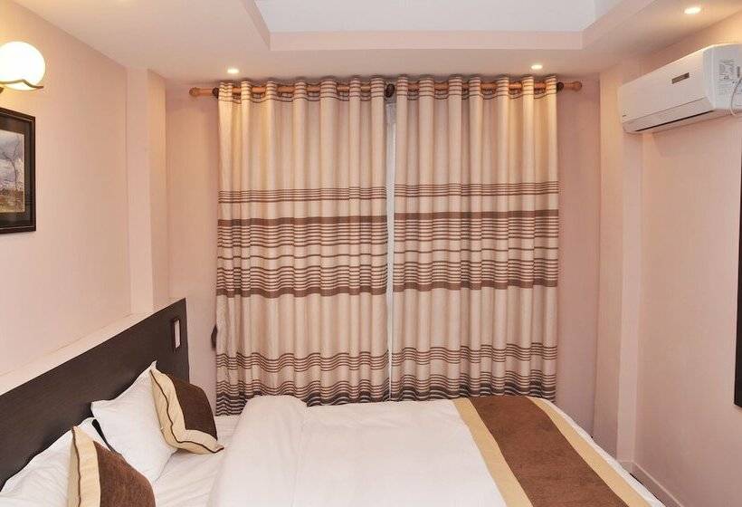 اتاق لوکس یک تخته, Lemon Tree Hotel Pvt. Ltd