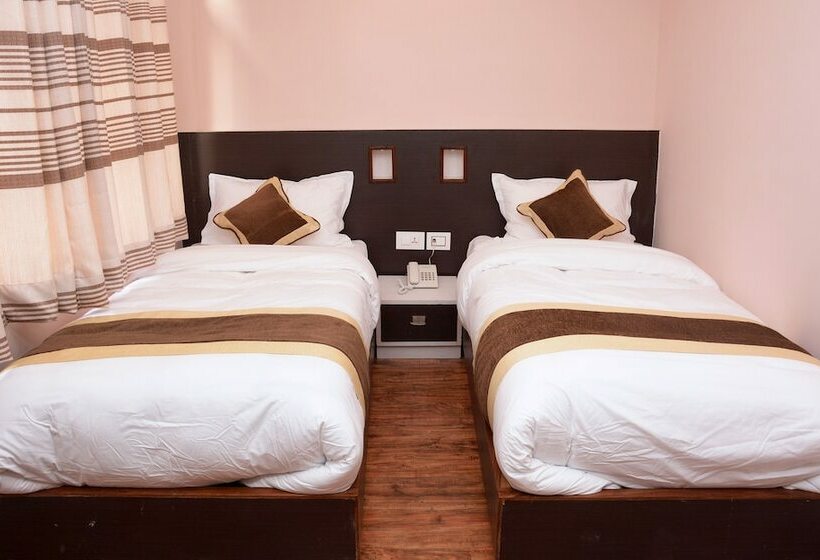 اتاق لوکس, Lemon Tree Hotel Pvt. Ltd