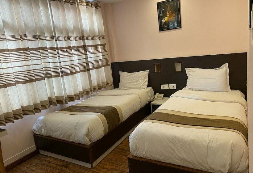 اتاق لوکس, Lemon Tree Hotel Pvt. Ltd