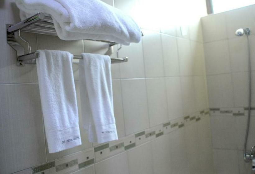 اتاق لوکس, Mt. Zion