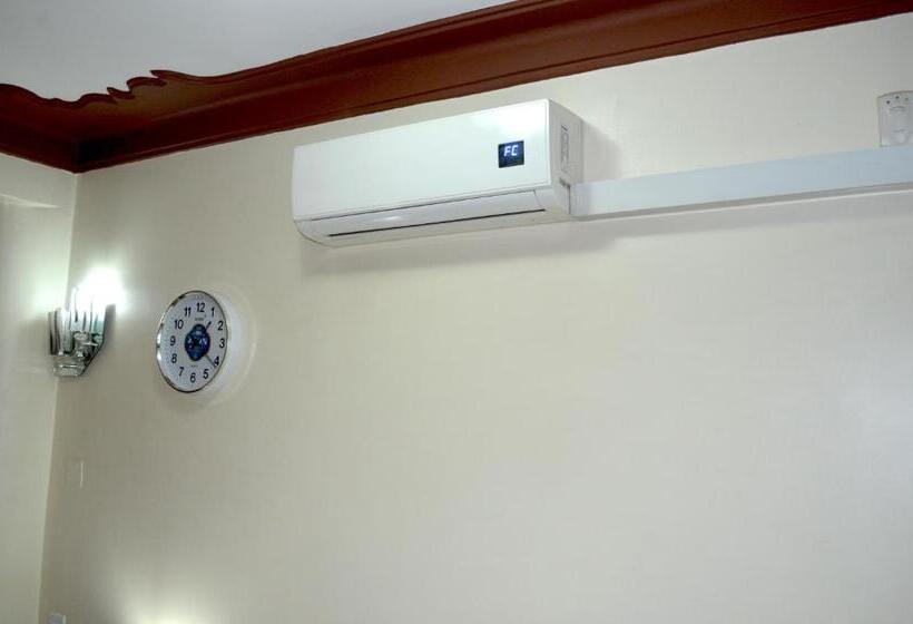 اتاق لوکس, Mt. Zion