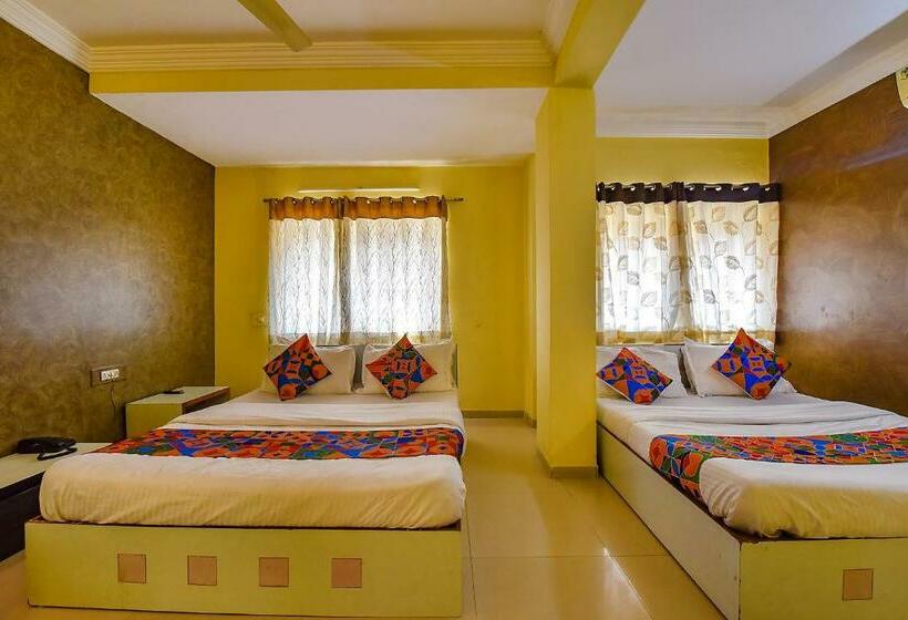 غرفة عائلية, Fabexpress Vibrant Residency