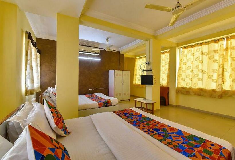 غرفة عائلية, Fabexpress Vibrant Residency