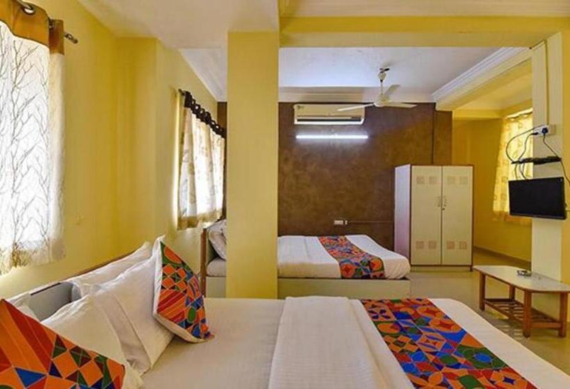 غرفة عائلية, Fabexpress Vibrant Residency