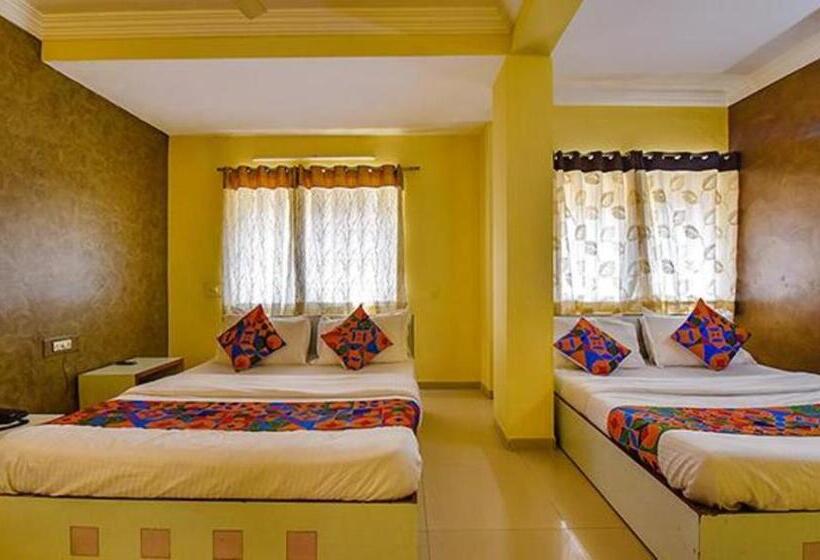 غرفة عائلية, Fabexpress Vibrant Residency