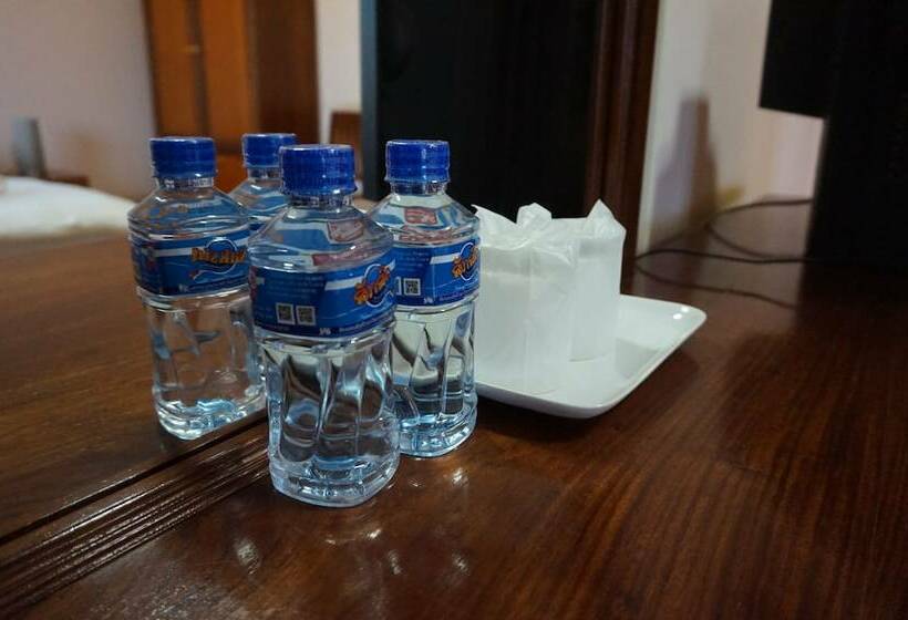 חדר סטנדרט, Phaythavone