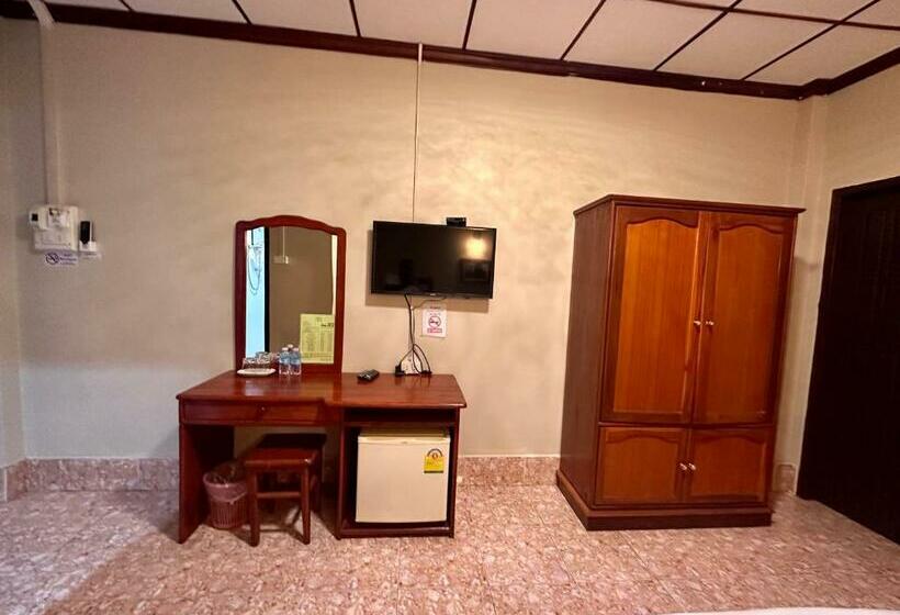 חדר סטנדרט, Phaythavone