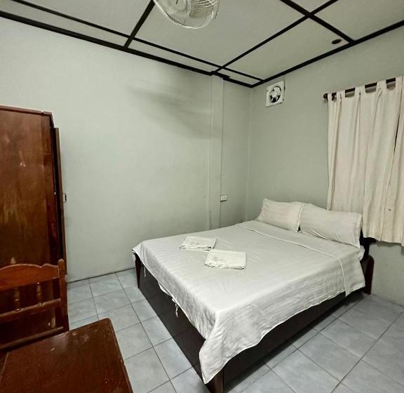 חדר סטנדרט, Phaythavone