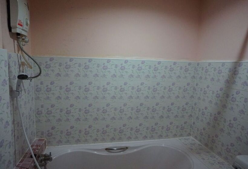 חדר סטנדרט, Phaythavone