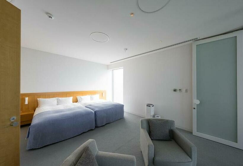 סוויטה נשיאותית, Setouchi Retreat By Onko Chishin