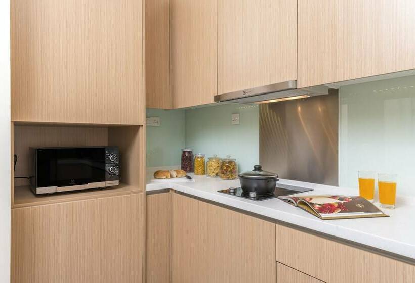 إستوديو بريميوم, Somerset Medini Iskandar Puteri