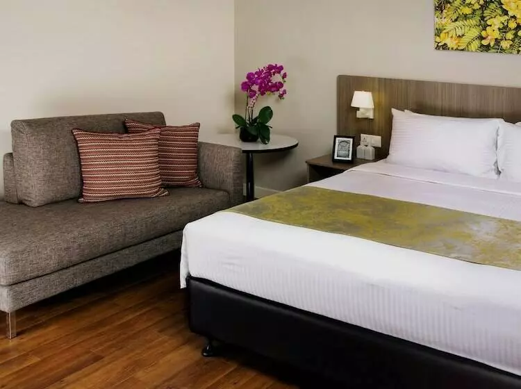 Premium-studio, Somerset Medini Iskandar Puteri