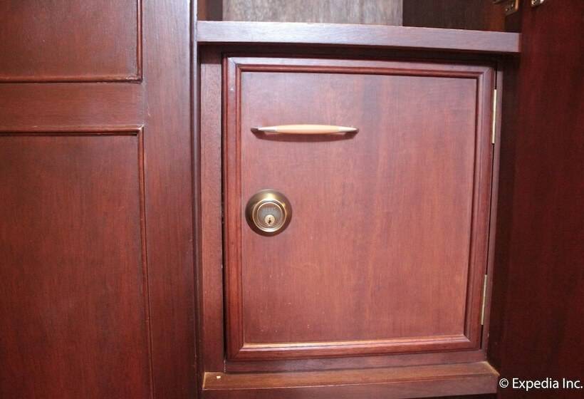 اتاق لوکس, Vista Marina Hotel And Resort