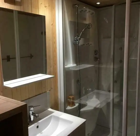 Perhehuone Vuoristonäkymä, Le Chalet De Doucy Bardet