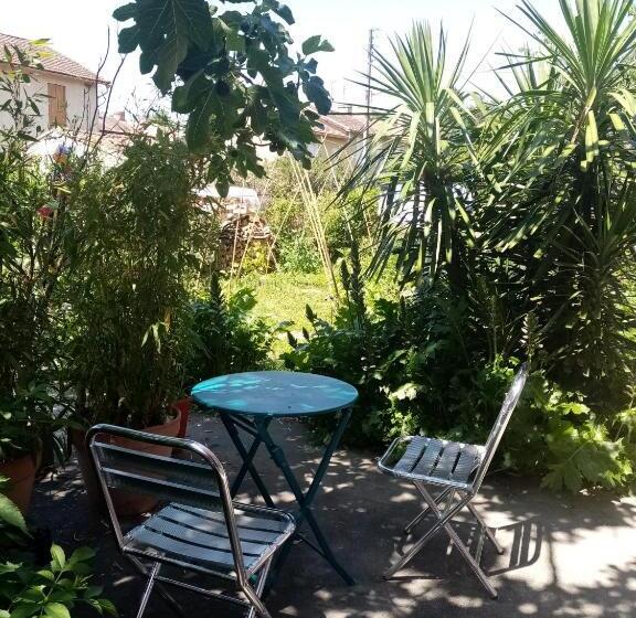 Дом 2 Спальни, Les Toiles Du Figuier