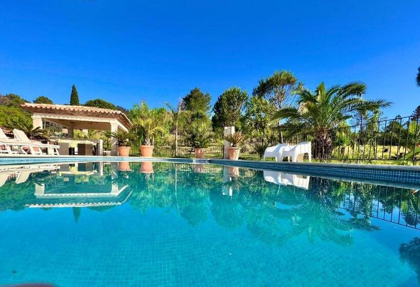 Семейный Номер Вид на Сад, Villa La Source 83   Room Close To St Tropez