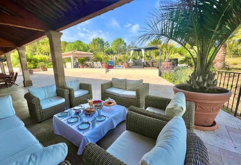 Family Suite, Villa La Source 83   Room Close To St Tropez