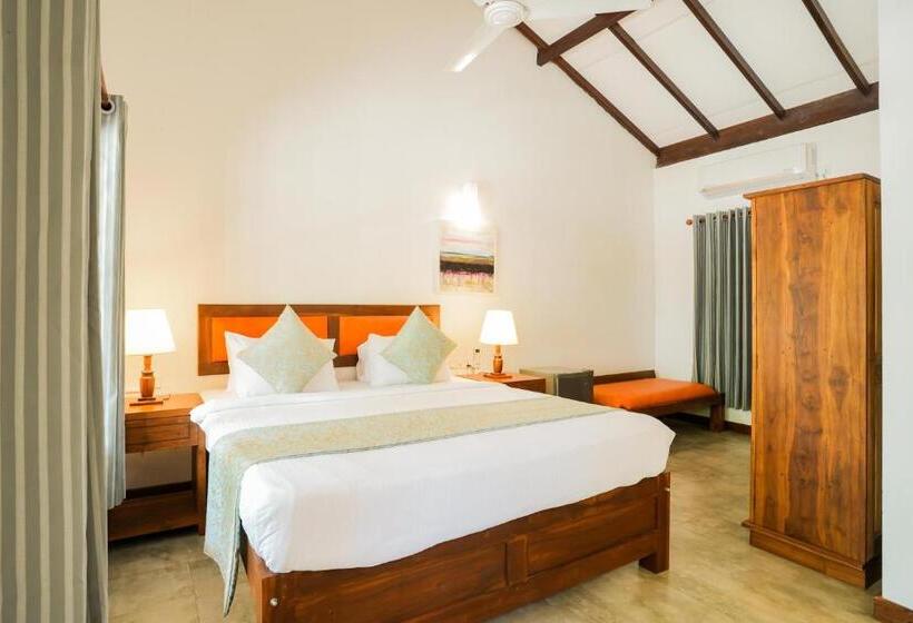 Номер Стандарт Вид на Бассейн, Malala Retreat