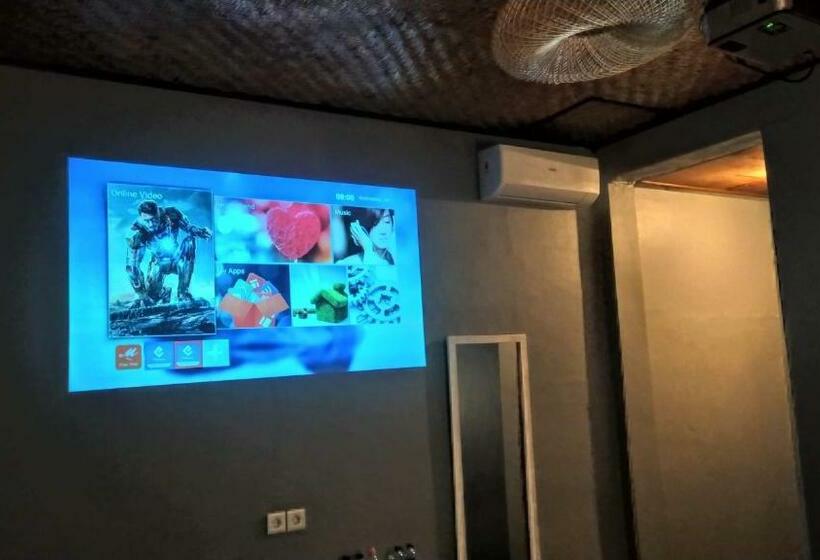 חדר סטנדרט נוף להרים, Nobody Inn Bali At Arya Guest House