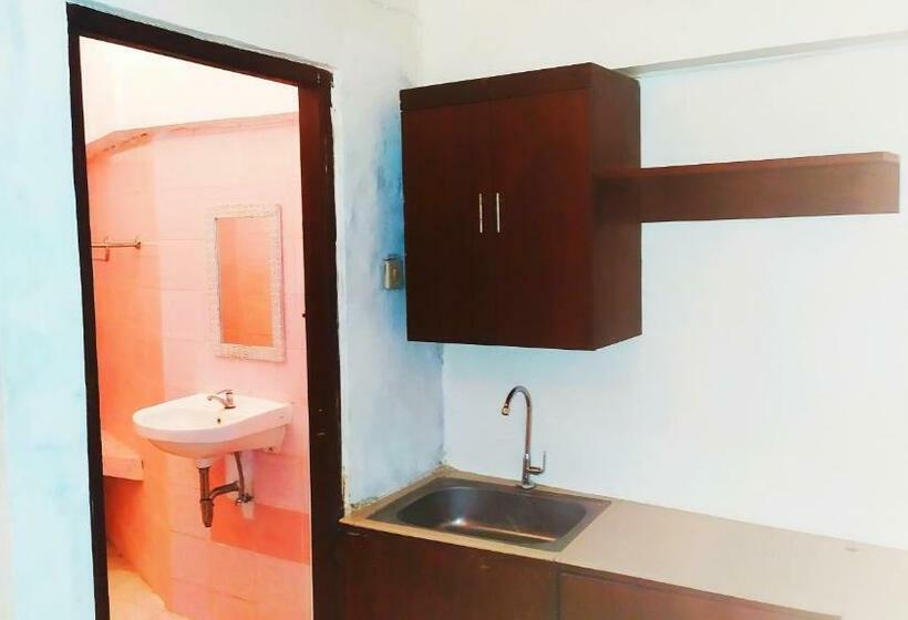 חדר סטנדרט נוף לגינה, Nobody Inn Bali At Arya Guest House