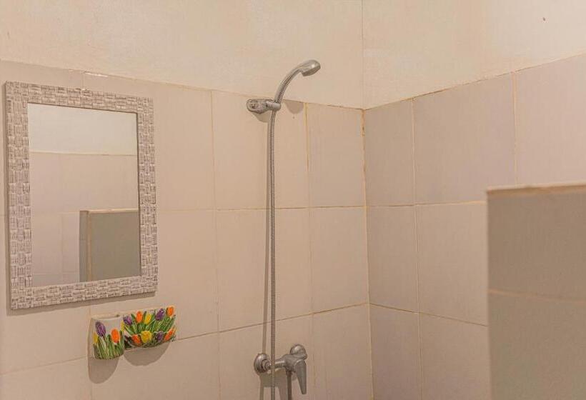 חדר סטנדרט נוף לגינה, Nobody Inn Bali At Arya Guest House