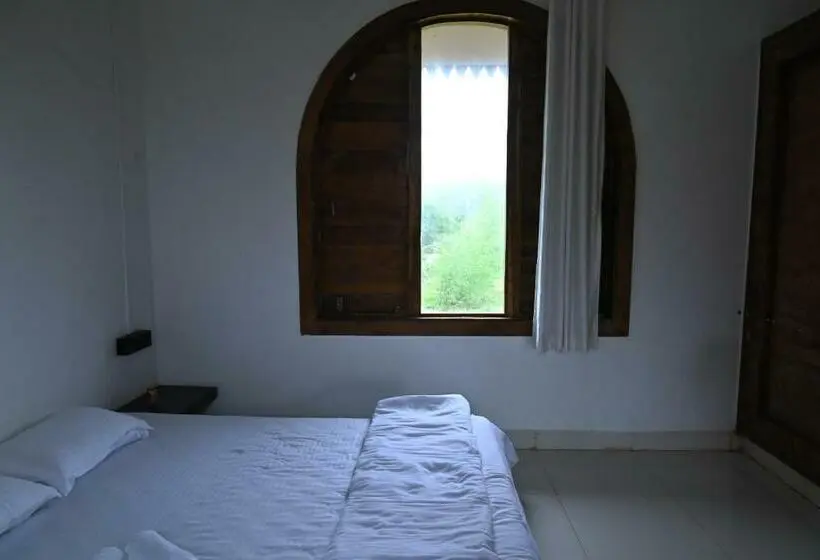 デラックスルーム, Umbartha Resort Naneghat