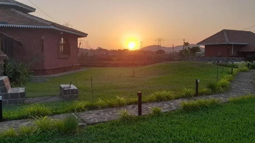 ツーベッドルーム ヴィラ, Umbartha Resort Naneghat