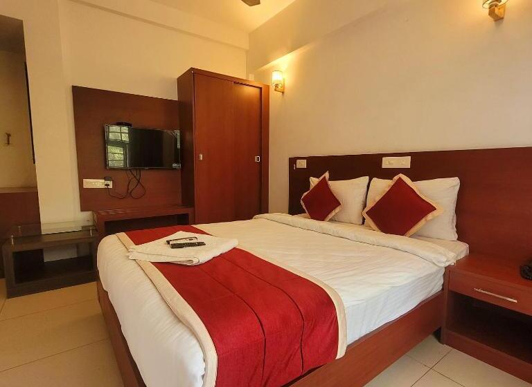 デラックスルーム, Four Squares Inn, Technopark Phase 3