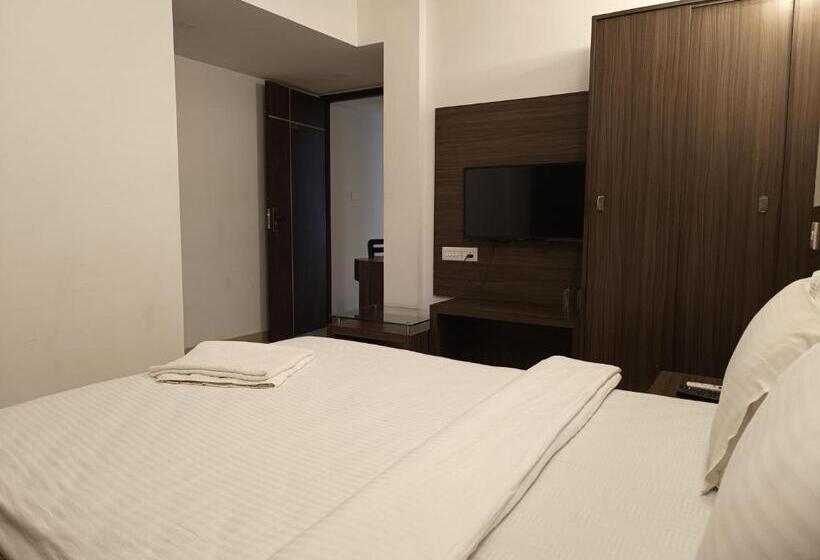 Номер Стандарт, Four Squares Inn, Technopark Phase 3