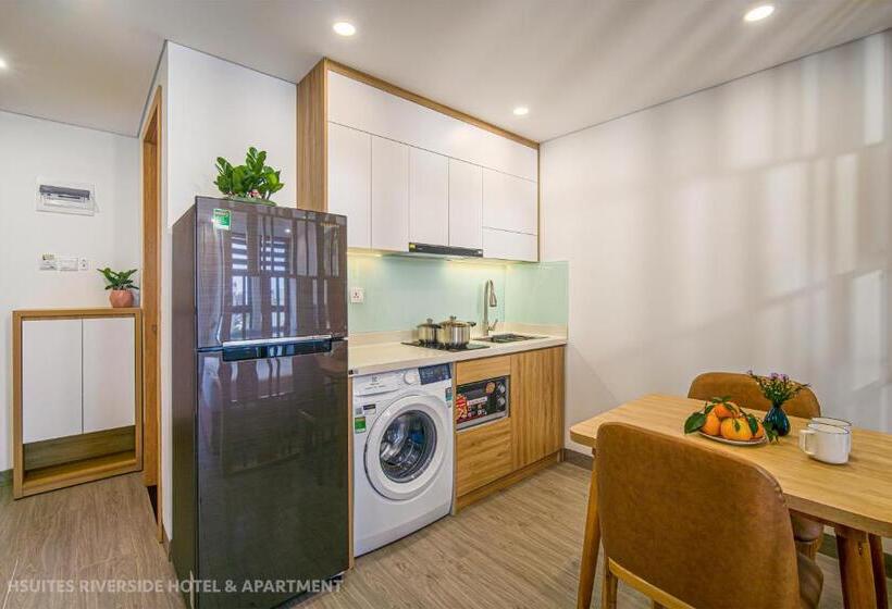 استودیو استاندارد با بالکن, Hsuites Riverside Hotel And Apartment