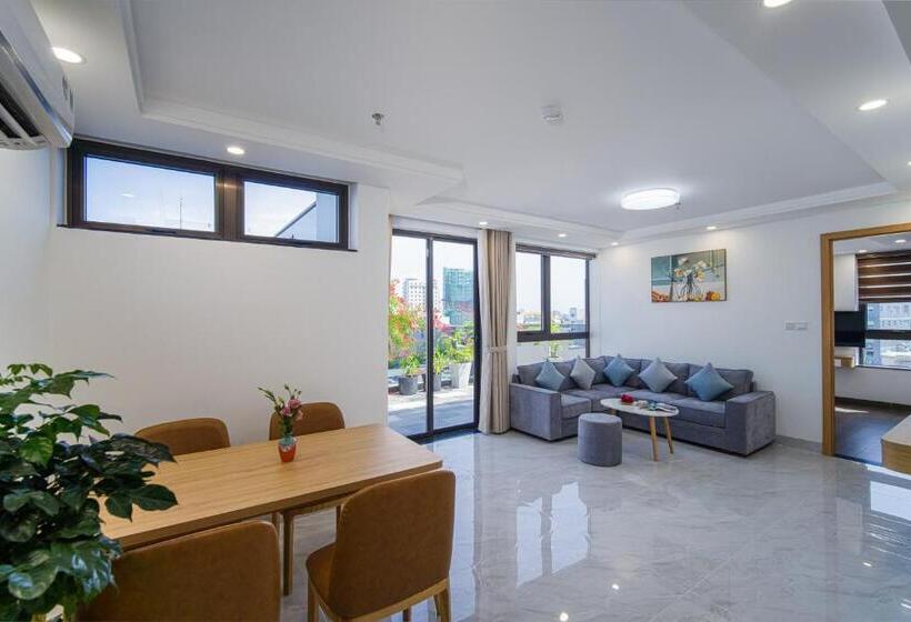 1 Bedroom Penthouse Apartment, Hsuites Riverside Hotel And Apartment
