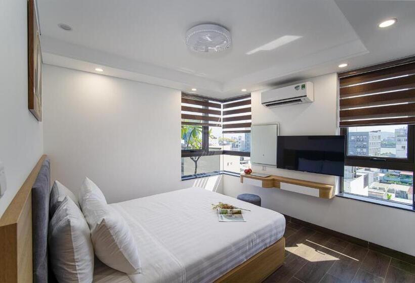 1 Bedroom Penthouse Apartment, Hsuites Riverside Hotel And Apartment