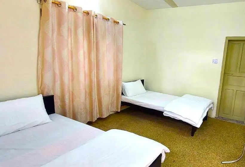 اتاق اکونومی, Raahi Hotel City Site Gilgit