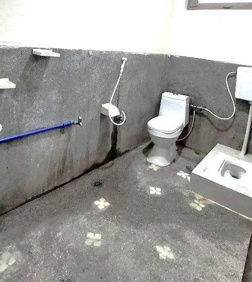 اتاق لوکس, Raahi Hotel City Site Gilgit