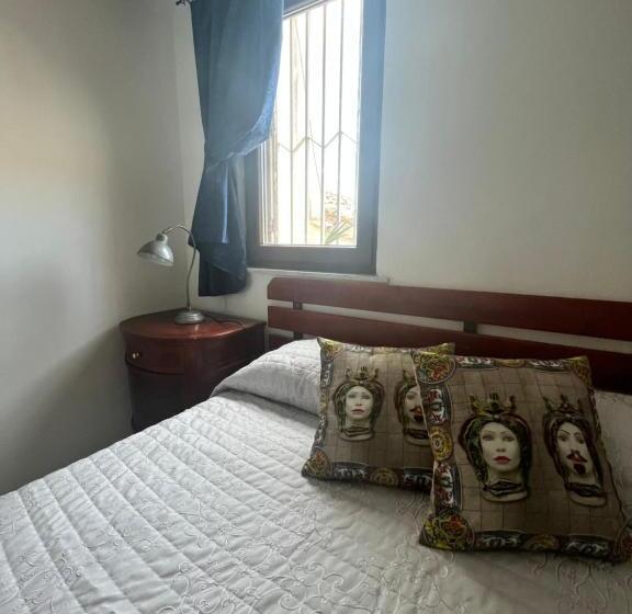 اتاق استاندارد, Mille Lire Peppe S Home
