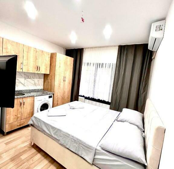 غرفة قياسية, Alaca Suit