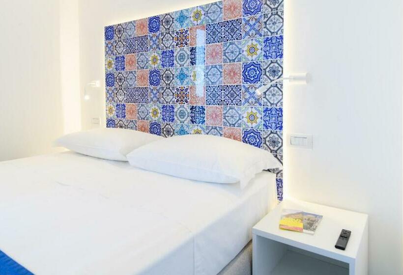 חדר דלוקס עם מרפסת נוף לים, La Dimora Del Maestro