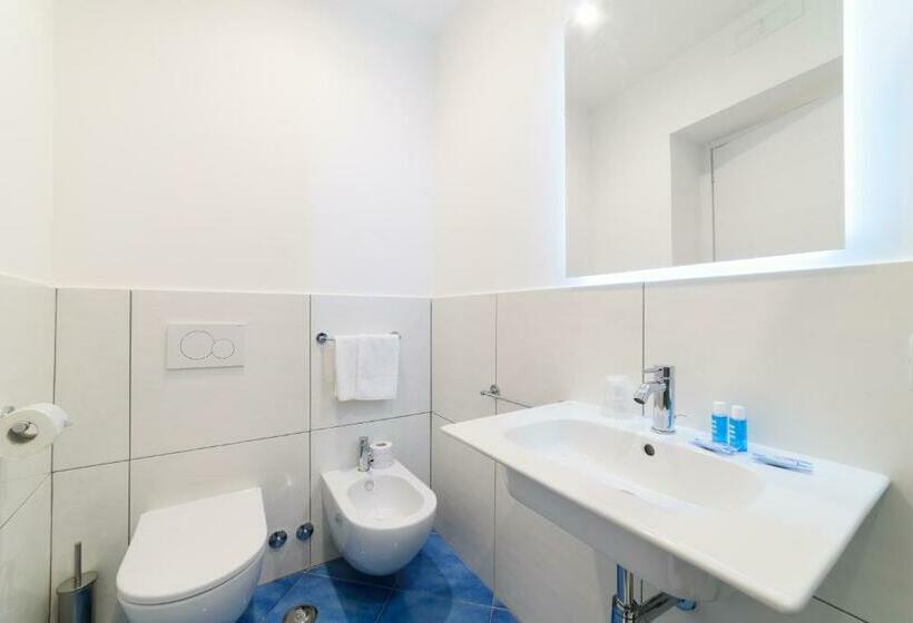 חדר דלוקס עם מרפסת נוף לים, La Dimora Del Maestro