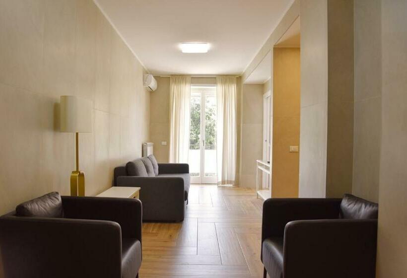 חדר סטנדרט עם מרפסת, La Maison Latina Guest House