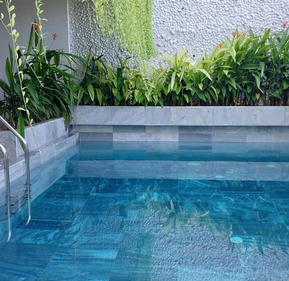 اتاق استاندارد با چشم‌انداز استخر, May Boutique Villa Hội An