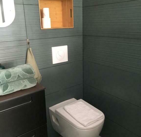 Номер Стандарт Трехместный, Cosy Private Bath And Garden