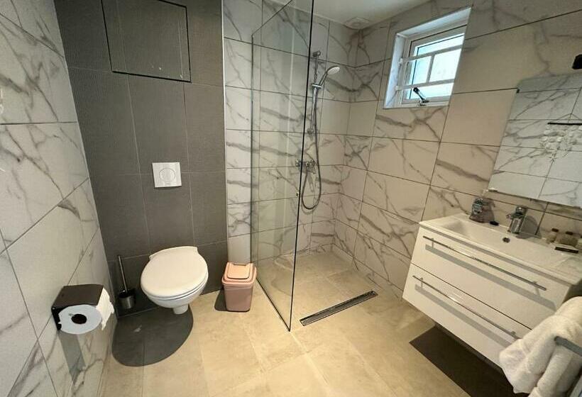 استودیوی لوکس, Merakii Seaview Escape Curacao