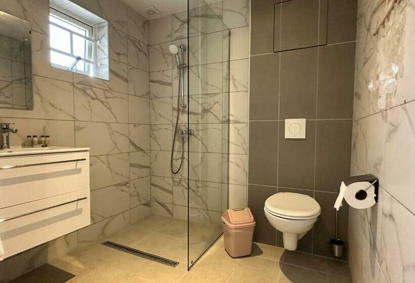 استودیوی لوکس, Merakii Seaview Escape Curacao