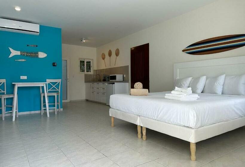 استودیو خانوادگی, Merakii Seaview Escape Curacao