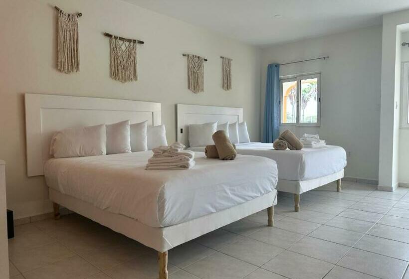 Deluxe Suite King Bed, Merakii Seaview Escape Curacao
